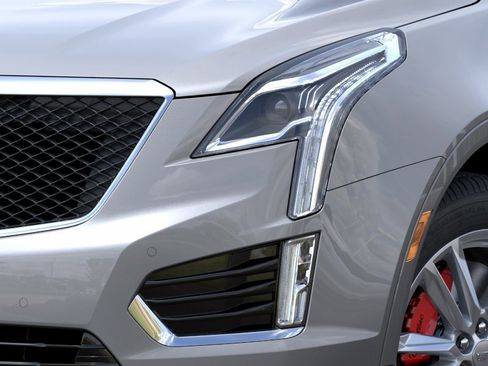 New 2025 Cadillac XT5 Sportv w/ LPO, Floor Liner Package image 10