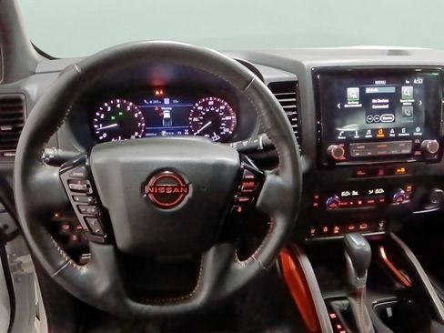 Certified 2023 Nissan Frontier PRO-4X w/ Pro Convenience Package AWD/4WD image 12