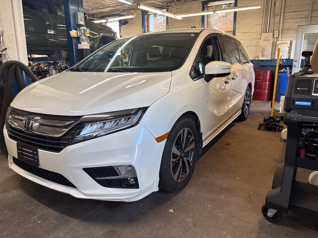 Used 2019 Honda Odyssey Elite image 3
