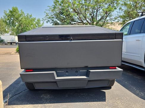 Used 2024 Tesla Cybertruck AWD Crew Cab image 7