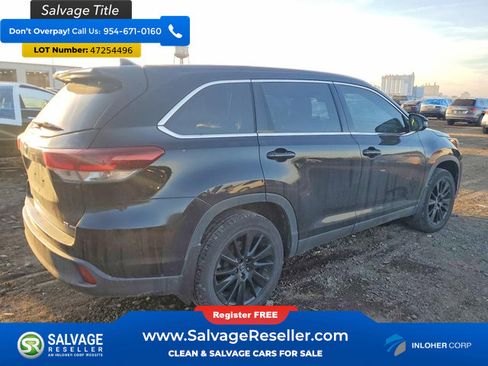 Used 2019 Toyota Highlander SE image 4