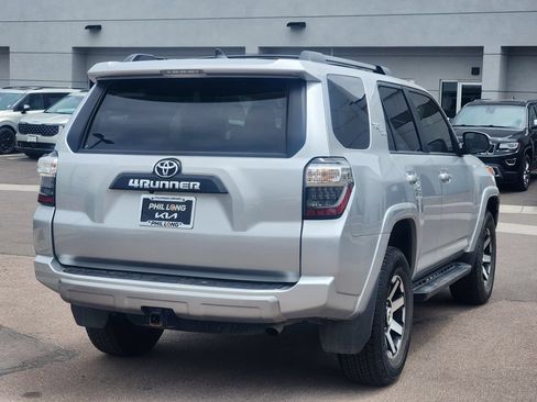 Used 2023 Toyota 4Runner TRD Off-Road Premium w/ Moonroof Package AWD/4WD image 5