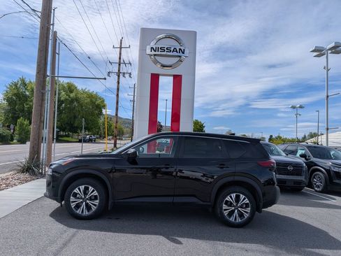 Certified 2023 Nissan Rogue SV AWD/4WD image 1