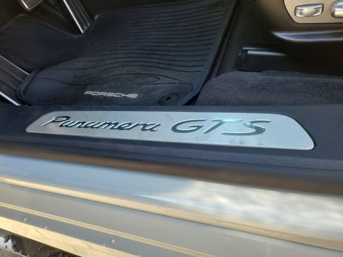 Used 2015 Porsche Panamera GTS AWD/4WD image 32