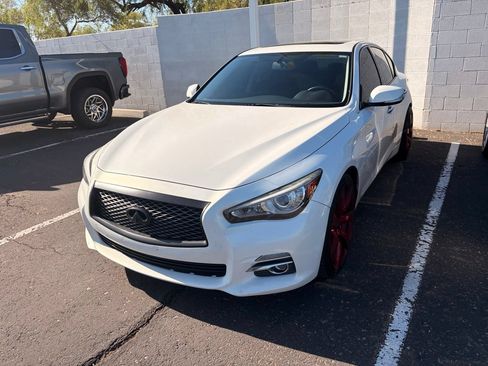 Used 2015 INFINITI Q50 Premium w/ Navigation Package RWD image 2