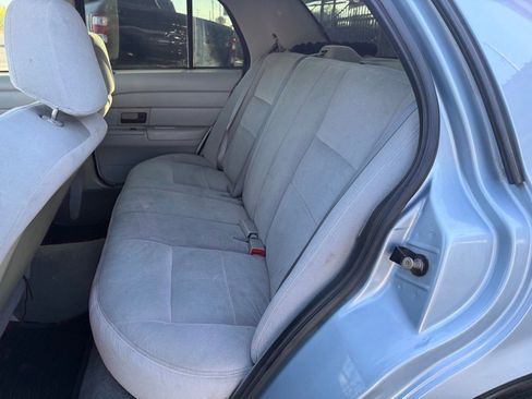 Used 2003 Ford Crown Victoria Police Interceptor image 27