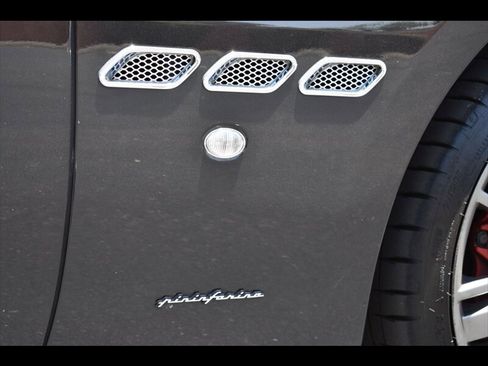 Used 2015 Maserati GranTurismo Convertible image 51