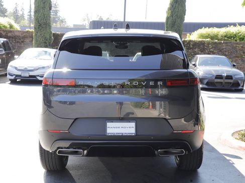 New 2026 Land Rover Range Rover Sport SE AWD/4WD image 9