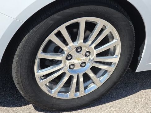 Used 2014 Chevrolet Cruze Eco FWD image 10