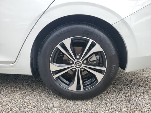 Certified 2021 Nissan Sentra SV image 28