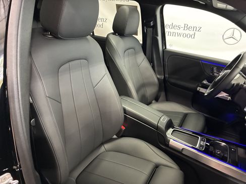 Used 2025 Mercedes-Benz GLB 250 4MATIC image 20