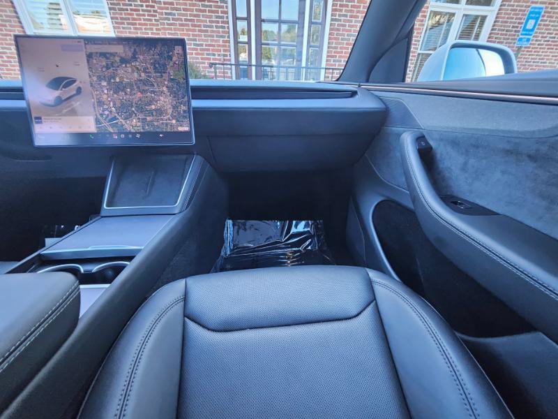 Used 2026 Tesla Model Y AWD image 60