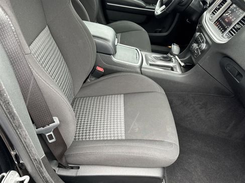 Used 2022 Dodge Charger R/T w/ Driver Convenience Group image 17