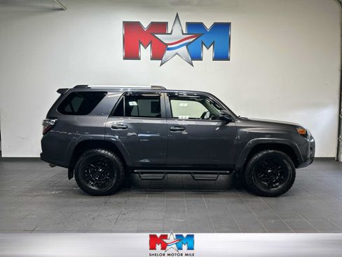 Used 2021 Toyota 4Runner SR5 Premium w/ Moonroof Package AWD/4WD image 1