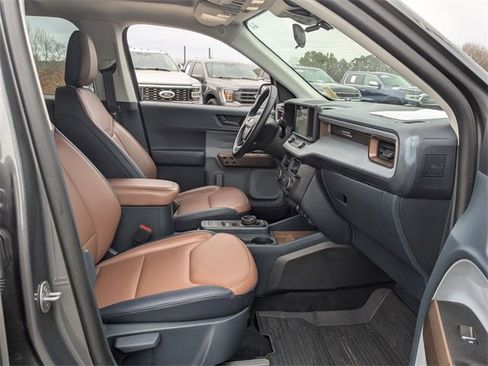 Used 2023 Ford Maverick Lariat image 25