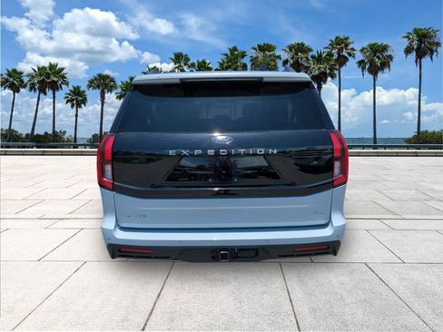 Used 2025 Ford Expedition Max Active RWD image 6