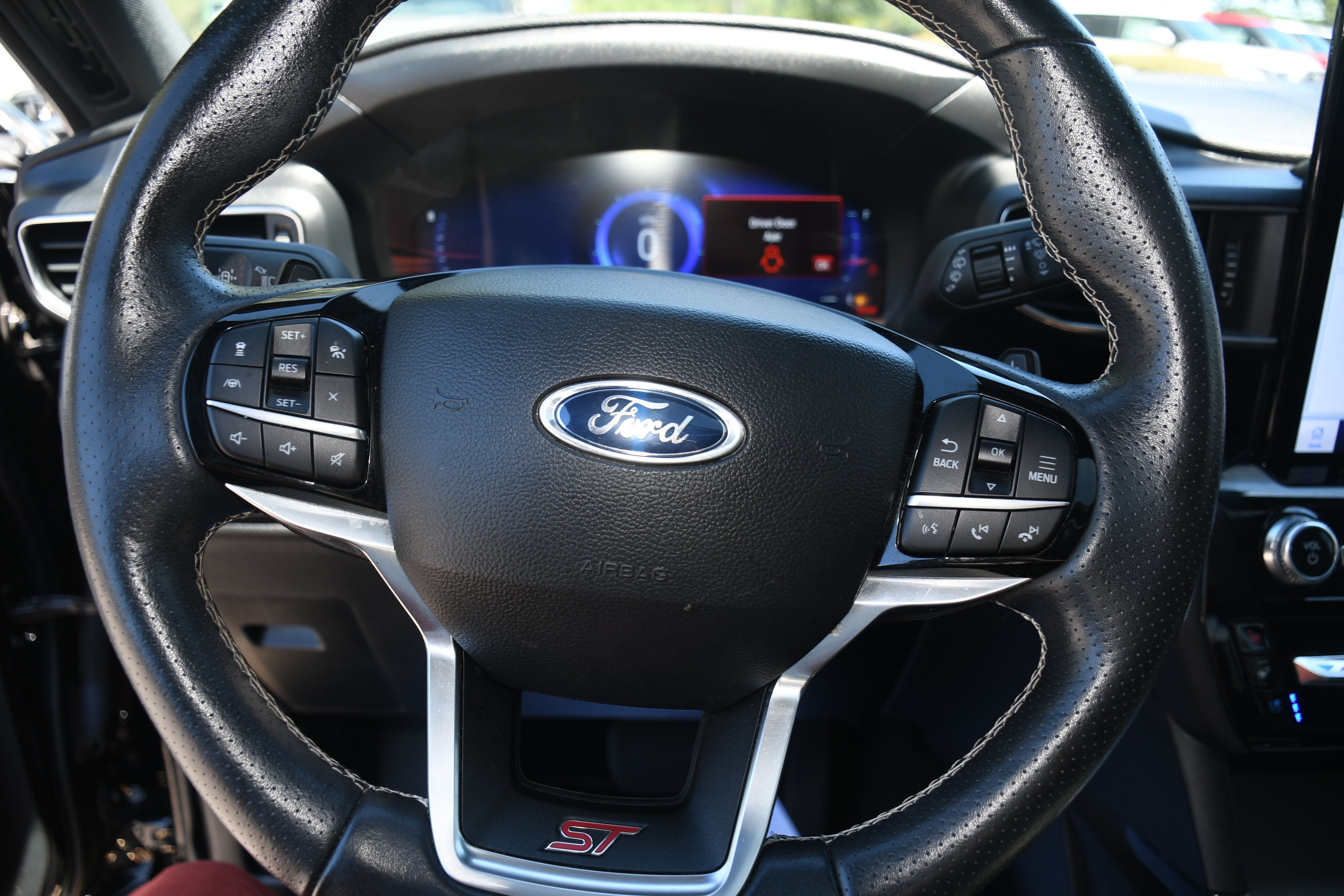 Used 2023 Ford Explorer ST w/ Equipment Group 401A AWD/4WD image 15