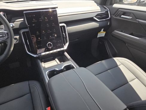 New 2026 GMC Acadia Elevation w/ Black Edition AWD/4WD image 32