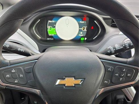 Used 2020 Chevrolet Bolt LT FWD image 29