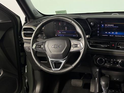 Used 2024 Chevrolet TrailBlazer ACTIV w/ Convenience Package image 16