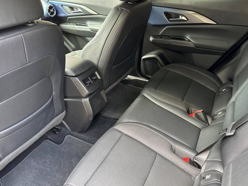 Used 2024 Chevrolet Equinox EV LT FWD image 15