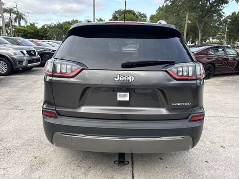 Used 2019 Jeep Cherokee Limited FWD image 24