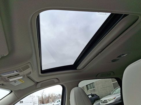 Certified 2025 MAZDA CX-5 AWD 2.5 S w/ Preferred Package image 14