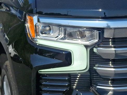 Used 2024 Chevrolet Silverado 1500 High Country w/ High Country Premium Package image 40