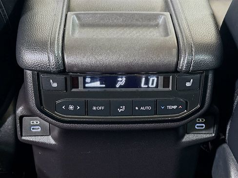 Used 2025 Toyota Grand Highlander FWD image 24