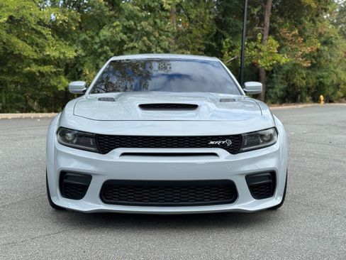 Used 2022 Dodge Charger SRT Hellcat w/ Harman/Kardon Audio Group image 2