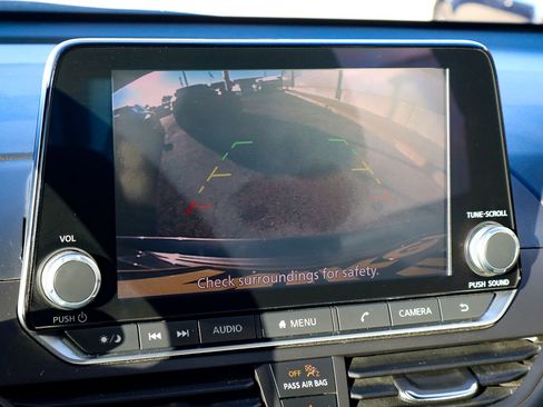 Used 2021 Nissan Altima 2.5 SR image 12