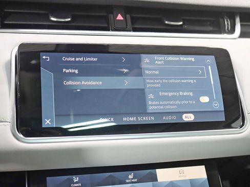 Used 2021 Land Rover Range Rover Evoque SE image 24