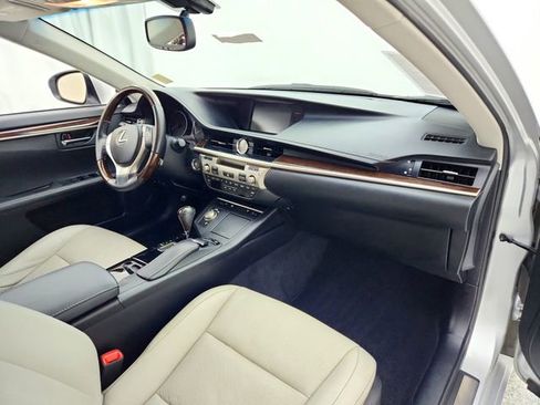 Used 2014 Lexus ES 350 w/ Luxury Package image 13