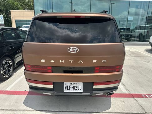 Used 2024 Hyundai Santa Fe Limited FWD image 8