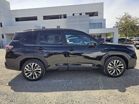 Used 2026 Subaru Forester Touring AWD/4WD image 12