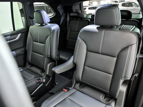 New 2026 GMC Acadia Elevation w/ Black Edition image 9