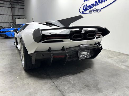 Used 2024 Lamborghini Revuelto AWD/4WD image 14