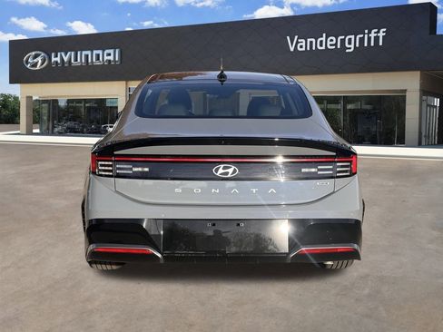 Certified 2025 Hyundai Sonata Limited image 14