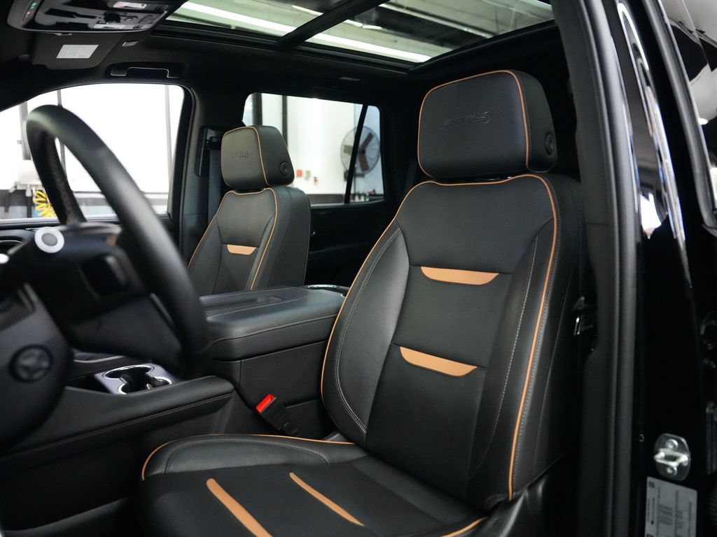 Used 2023 GMC Yukon AT4 AWD/4WD image 28