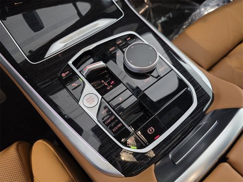 New 2026 BMW X5 sDrive40i image 15