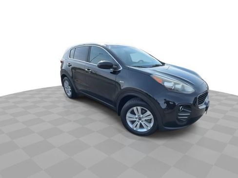 Used 2018 Kia Sportage LX image 2