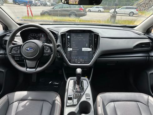 Used 2025 Subaru Crosstrek 2.5i Limited w/ Crosstrek Mirror Package AWD/4WD image 8