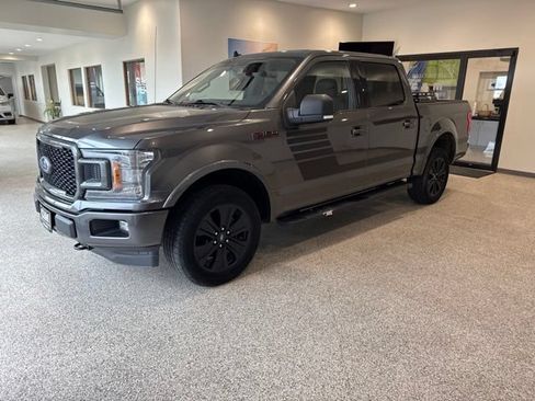 Used 2019 Ford F150 XLT w/ Equipment Group 302A Luxury AWD/4WD image 4