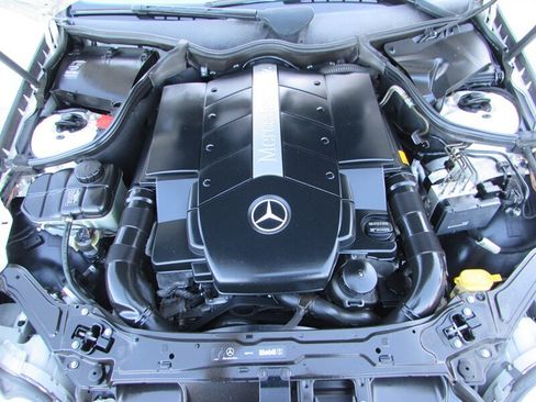 Used 2004 Mercedes-Benz CLK 500 Coupe image 29