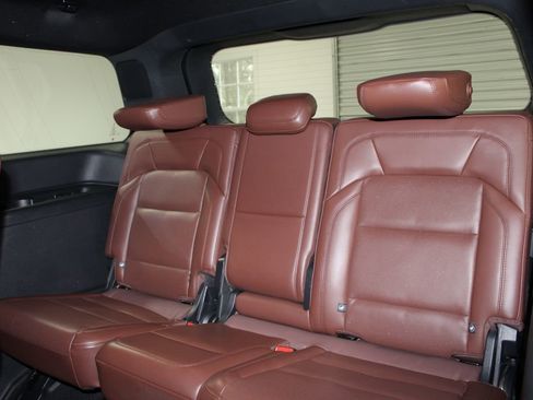 Used 2025 Lincoln Navigator Reserve image 21