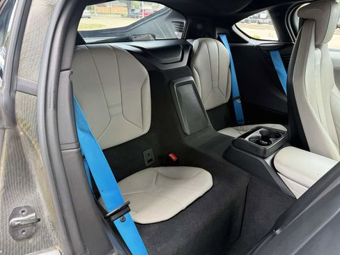 Used 2015 BMW i8 image 31