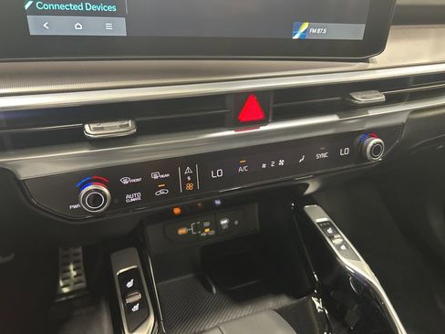 New 2025 Kia Sorento SX image 21