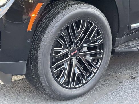 New 2026 GMC Yukon Elevation image 5