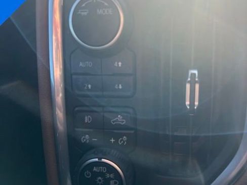 Used 2022 Chevrolet Silverado 2500 High Country w/ Z71 Off-Road Package image 15