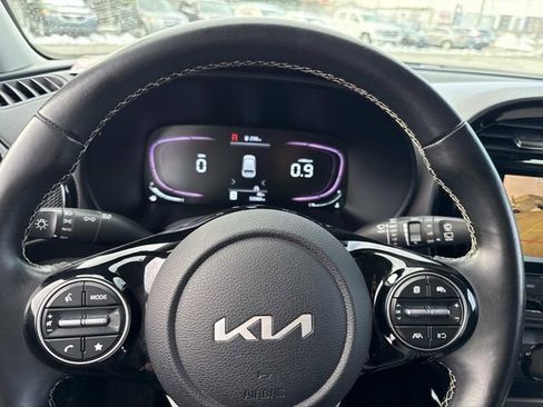Used 2023 Kia Soul GT-Line image 27